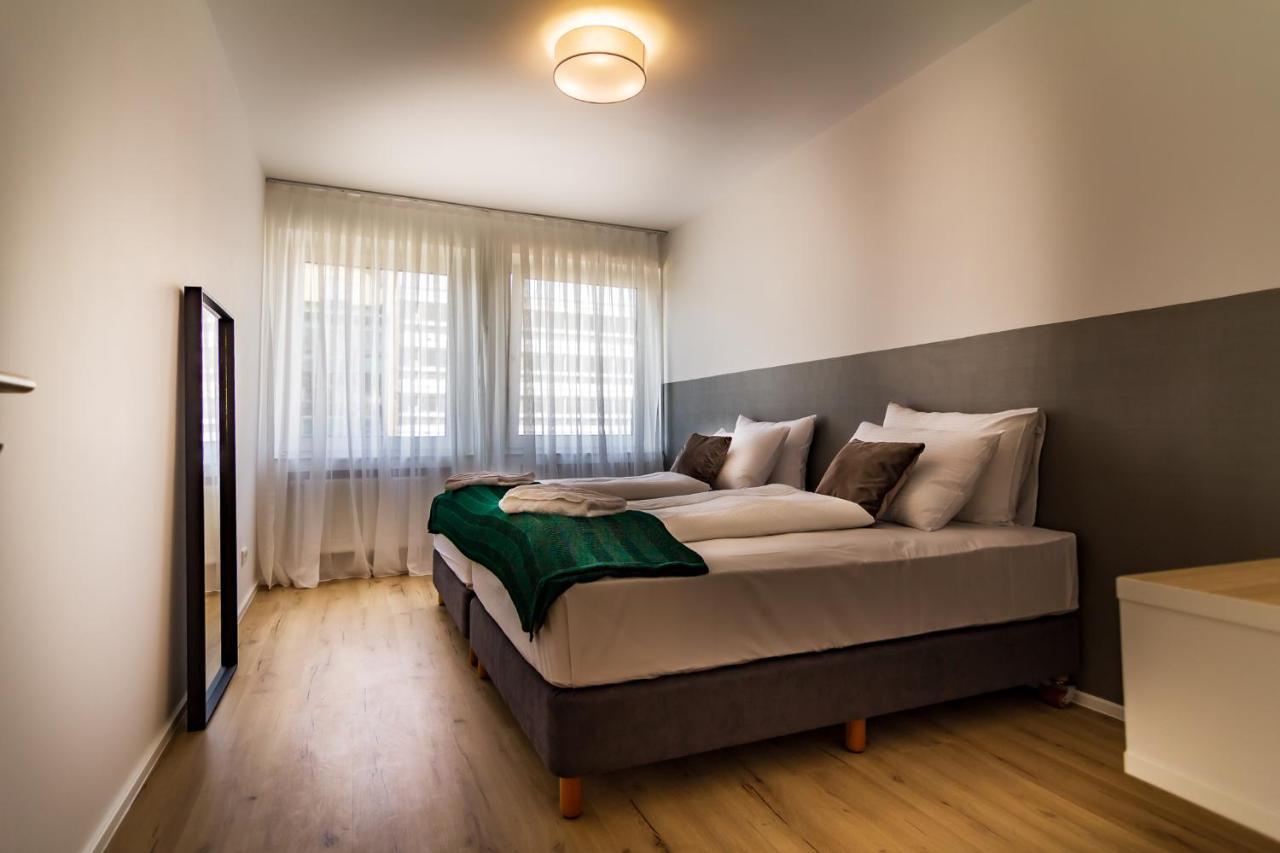 Sleep Wehrhahn * Dusseldorf